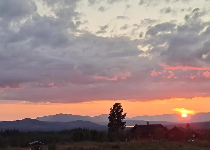 Trollbu By Norgesbooking - At Golsfjellet * Sanderstolen